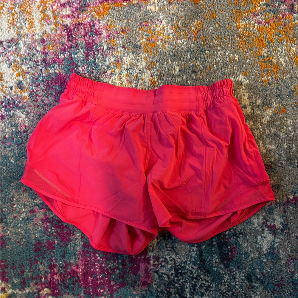 NWOT hotty hot shorts 4”